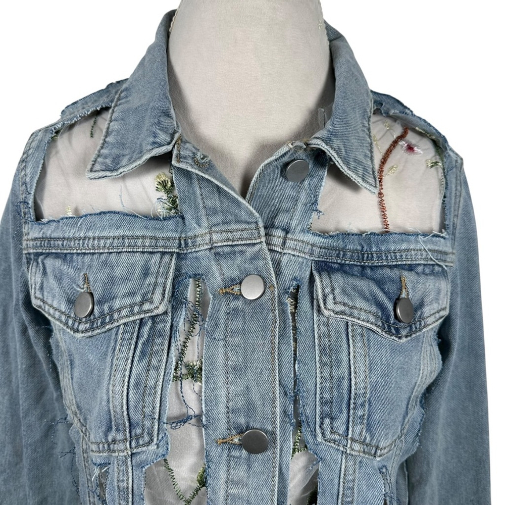 Davi & Dani Embroidery Mesh Jean Jacket Floral Light Wash Boho Womens Size S - Picture 5 of 14
